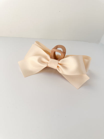 Cream small 3.15 inch Bow Claw Clip