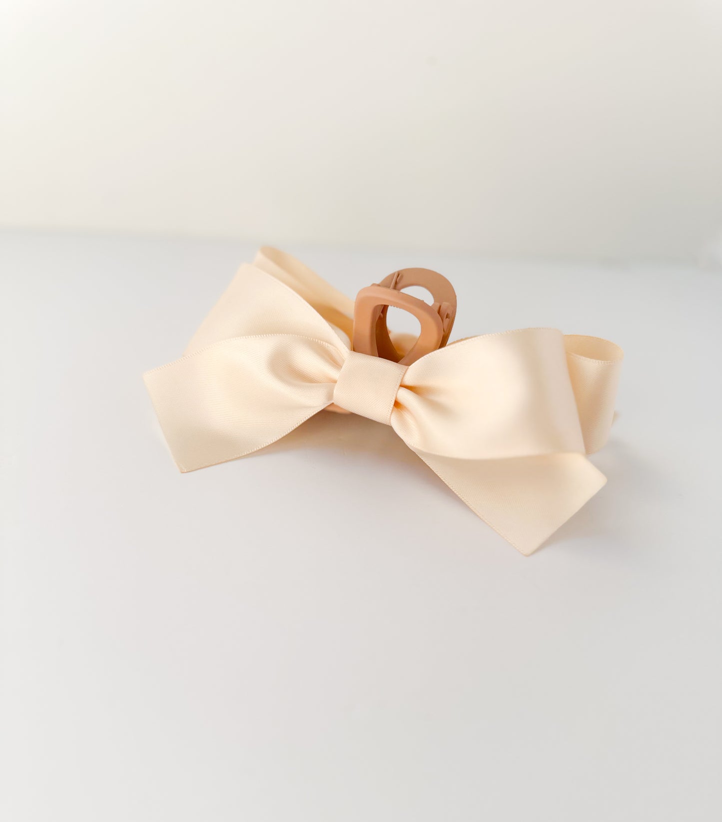 Silk cream 4.5 inch large Bow Claw Clip