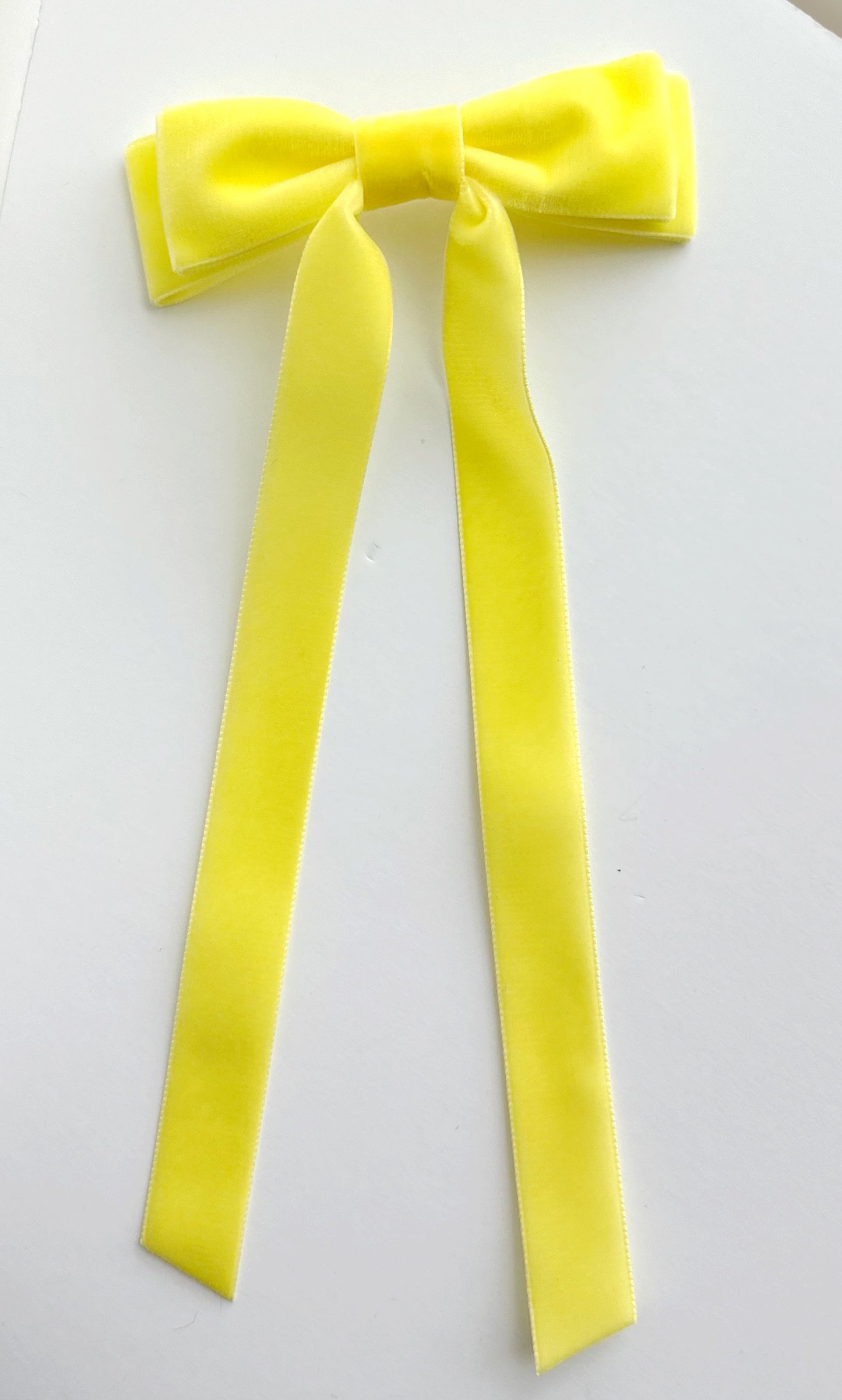 Light yellow velvet hair bow